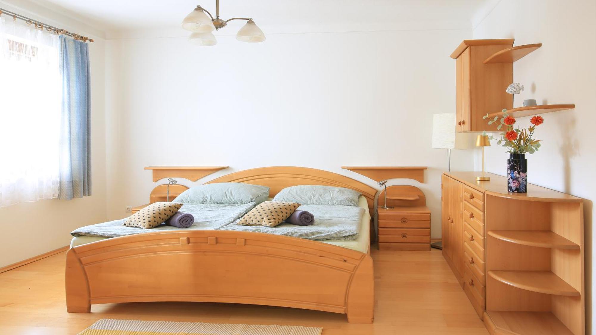 Zwei Schlafzimmer Ferienapartment Anna Am Stubenbergsee Inklusive Vier E-Bikes Exterior photo